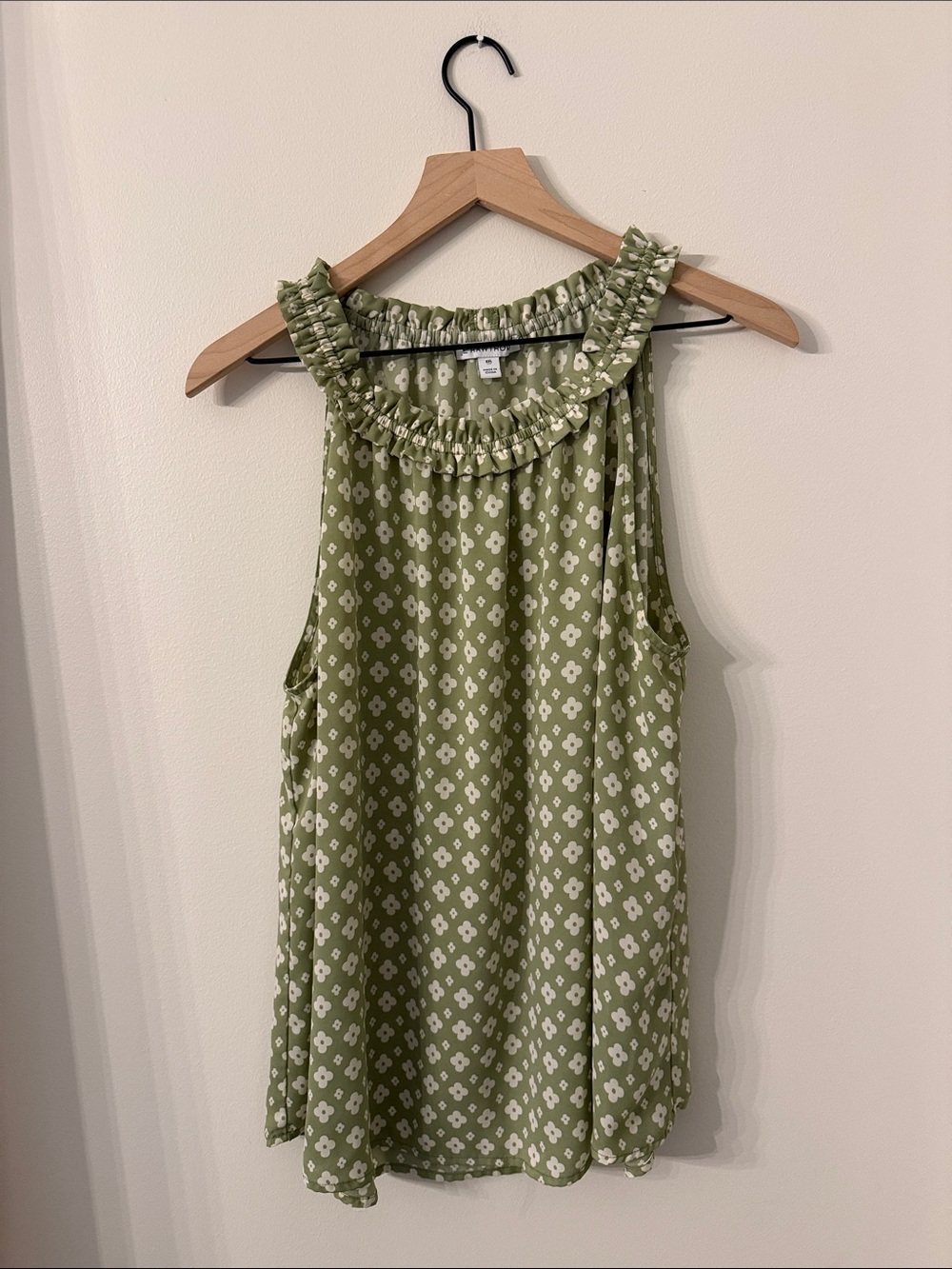 41 Hawthorn Olive Green Floral Ruffled Neck Sleeveless Top